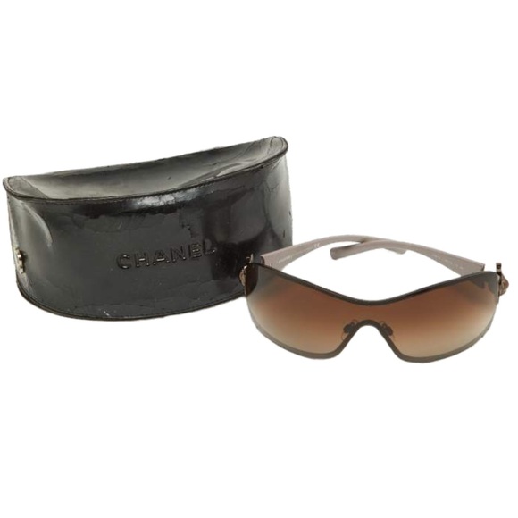 authentic Chanel brown gradient camelia sunglasses | black Chanel case included - Picture 1 of 11
